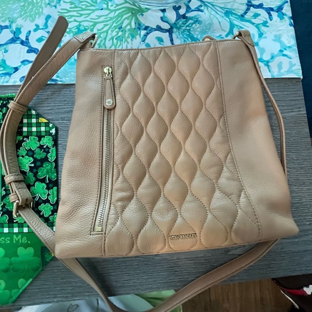 Like new Vera Bradley beige crossbody purse